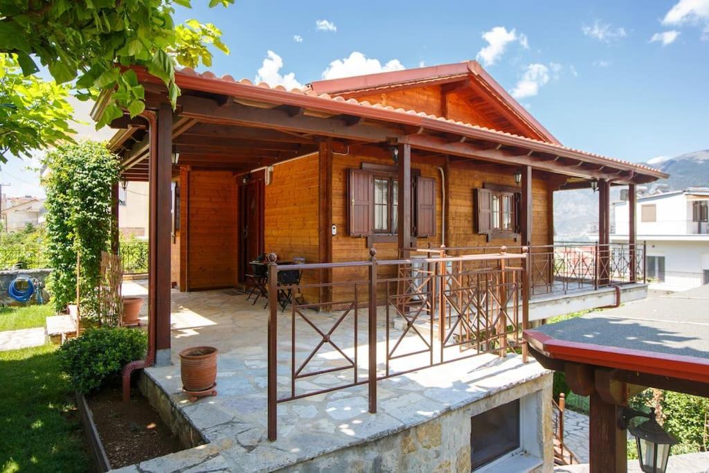 Wooden House In Ioanninaアパートメント エクステリア 写真