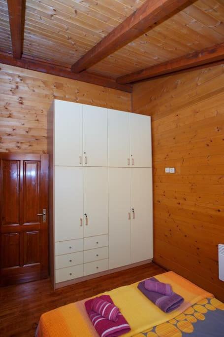 Wooden House In Ioanninaアパートメント エクステリア 写真